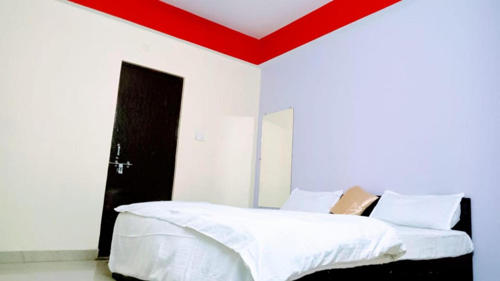 Goroomgo The Shivay Guest House Inn Varanasi Exterior photo