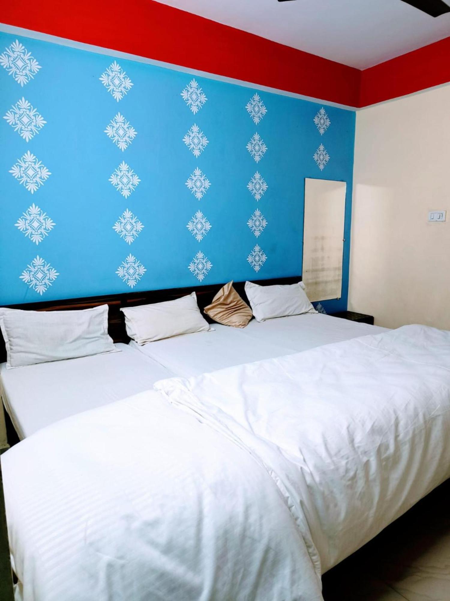Goroomgo The Shivay Guest House Inn Varanasi Exterior photo